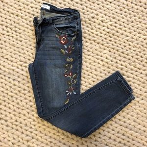 Kensie Embroidered Skinny Jeans